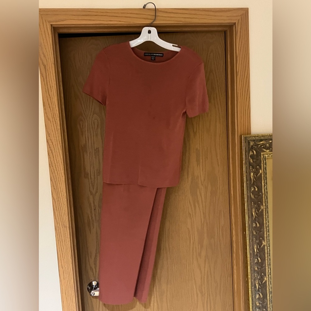 Ellen Tracy Top and Matching Pant